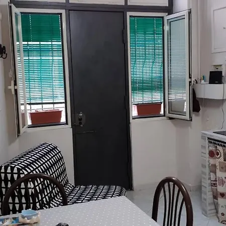 Sisella Dayuse Neapol